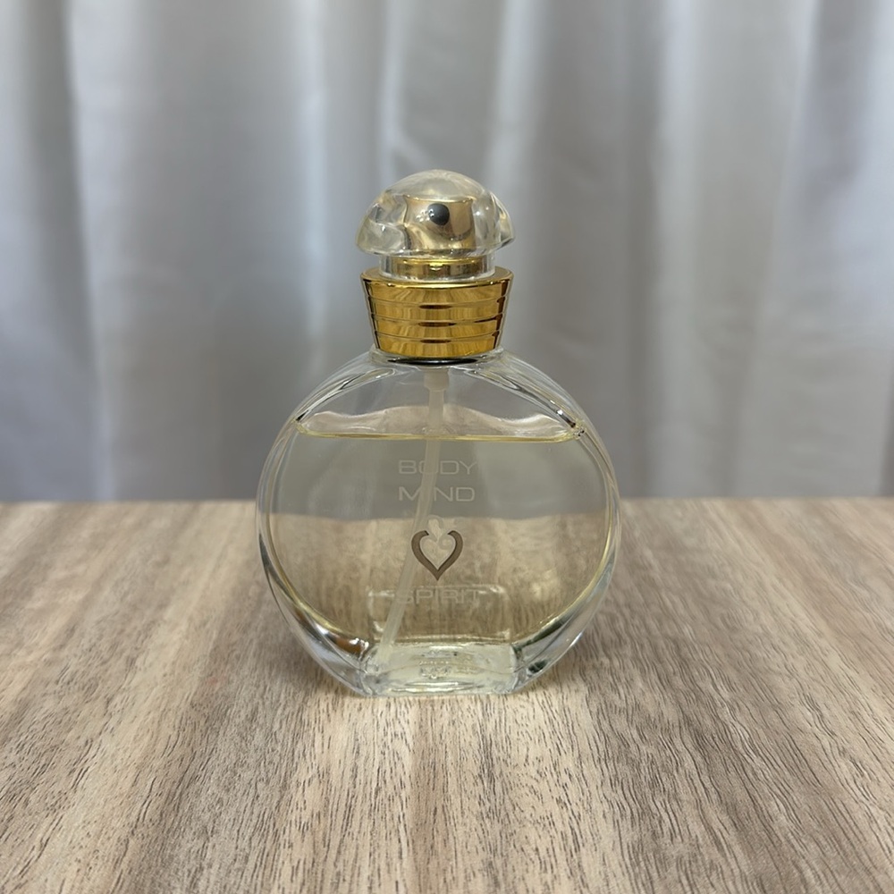 Body Mind & Spirit perfume 1 fluid ounce by Tova Corp Beverly Hills, Ca 90210